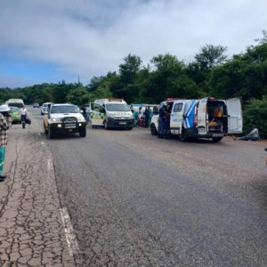 16 PEOPLE SERIOUSLY INJURED AFTER TOYOTA QUANTUM OVERTURNED OUTSIDE TZANEEN