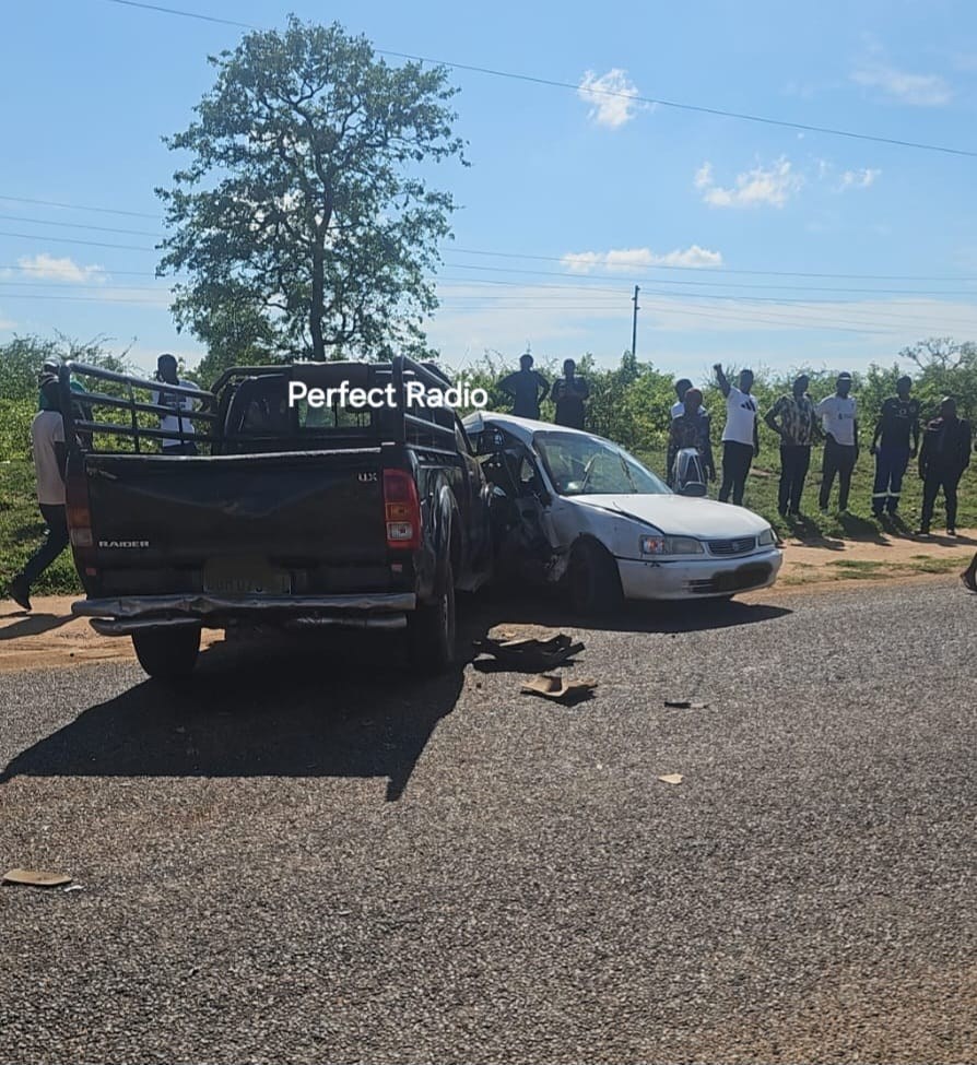 FOUR PEOPLE INJURED IN A CAR ACCIDENT ON FEMANE ROAD