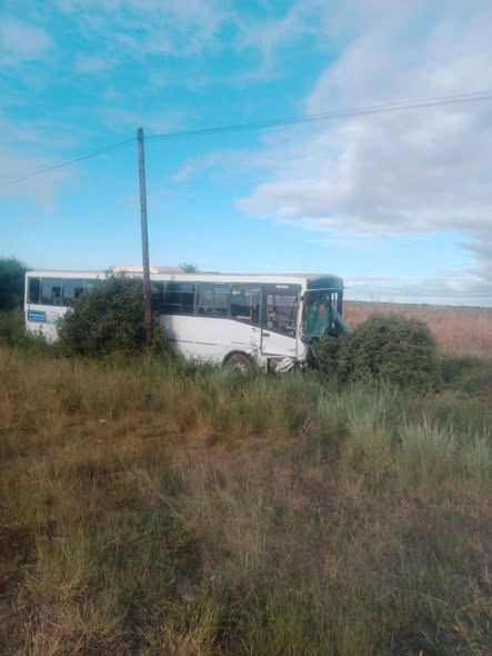 A BUS CARRYING SCHOOL LEARNERS INVOLVED IN AN ACCIDENT