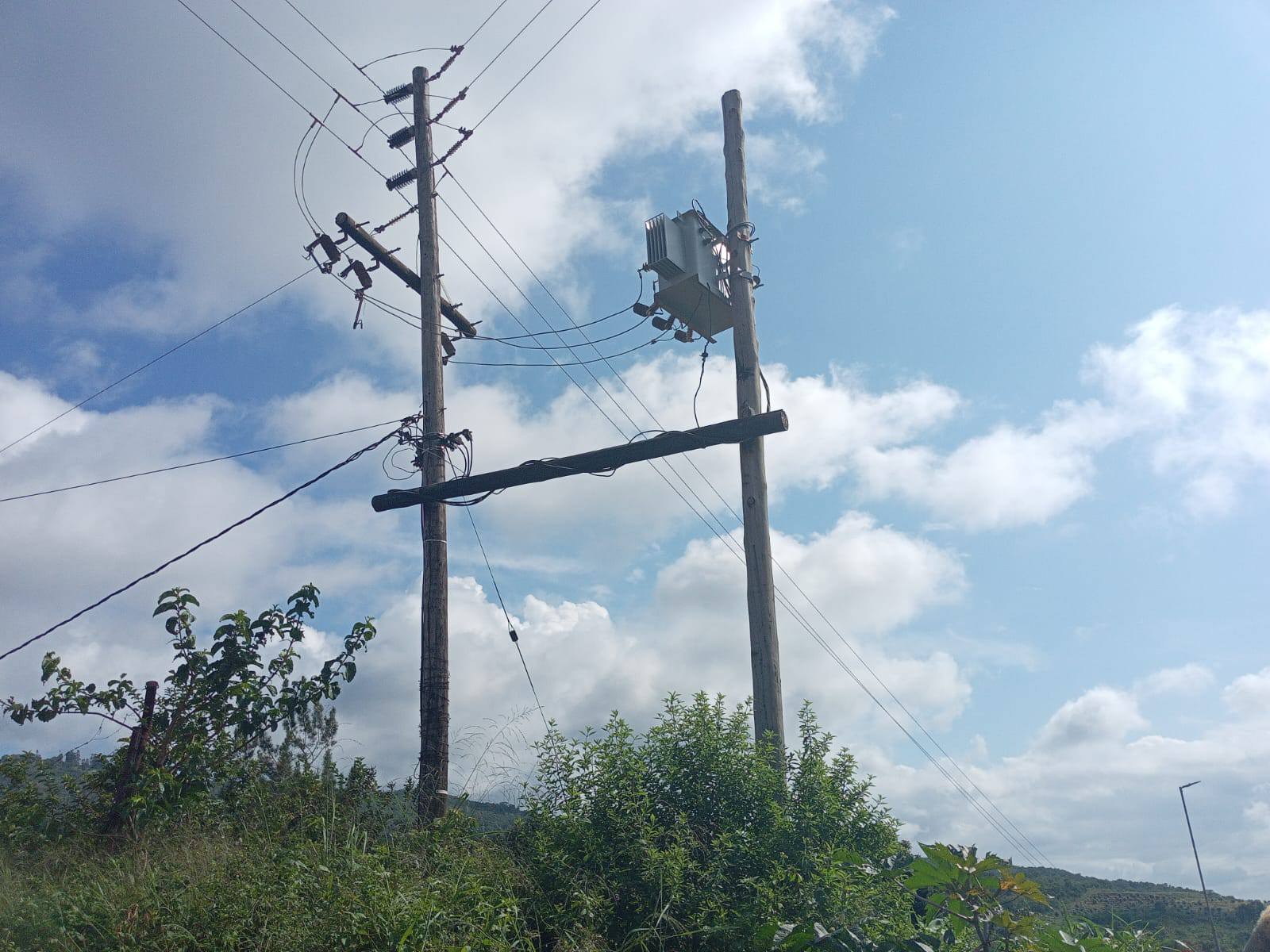 MAMPHAKHATHI COMMUNITY PROTEST FOR ELECTRICITY FOLLOWING EXPLOSION OF TRANSFORMER