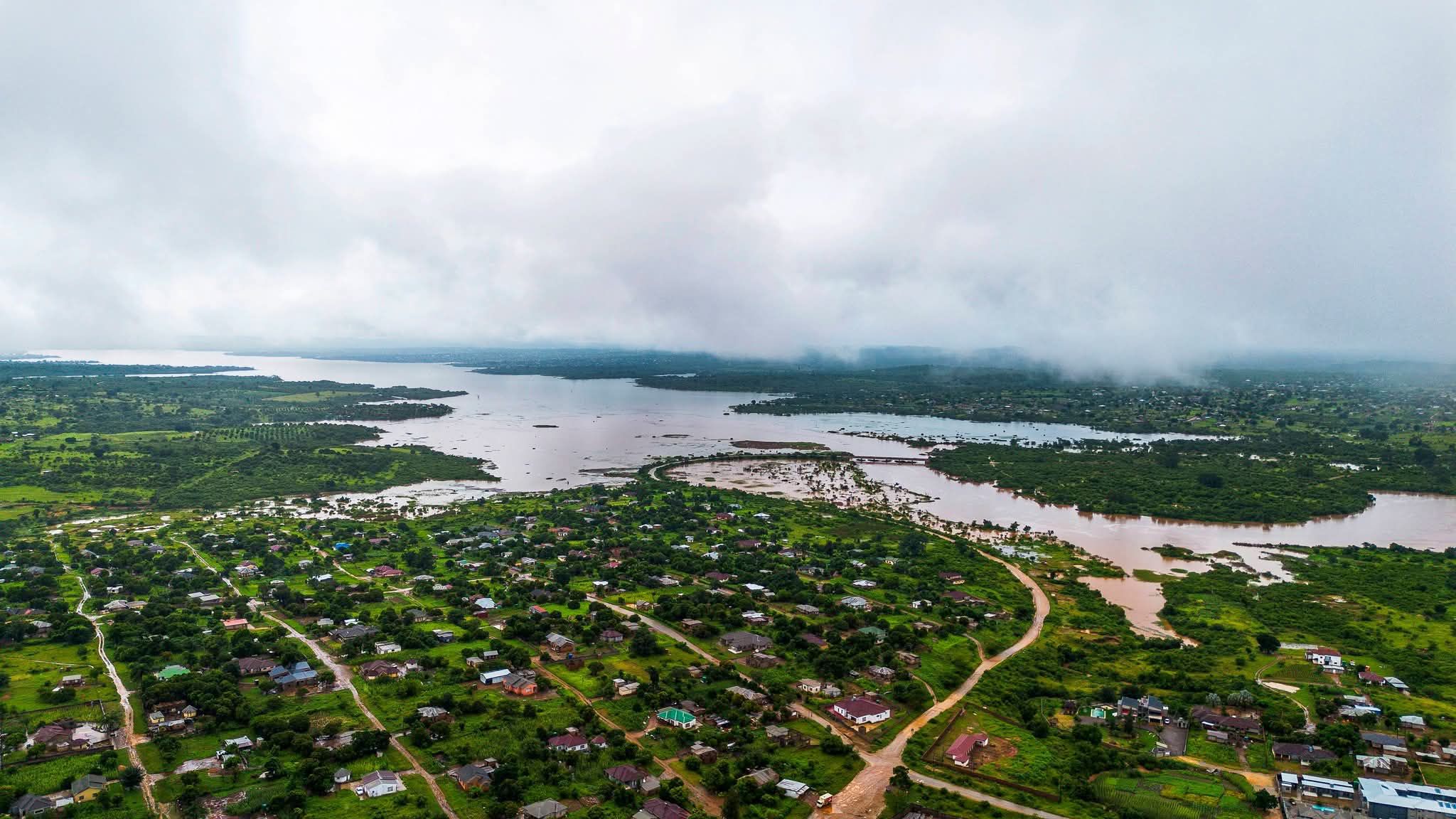POLICE SEARCH AND RESCUE RETRIEVES A HUMAN BODY IN NANDONI DAM