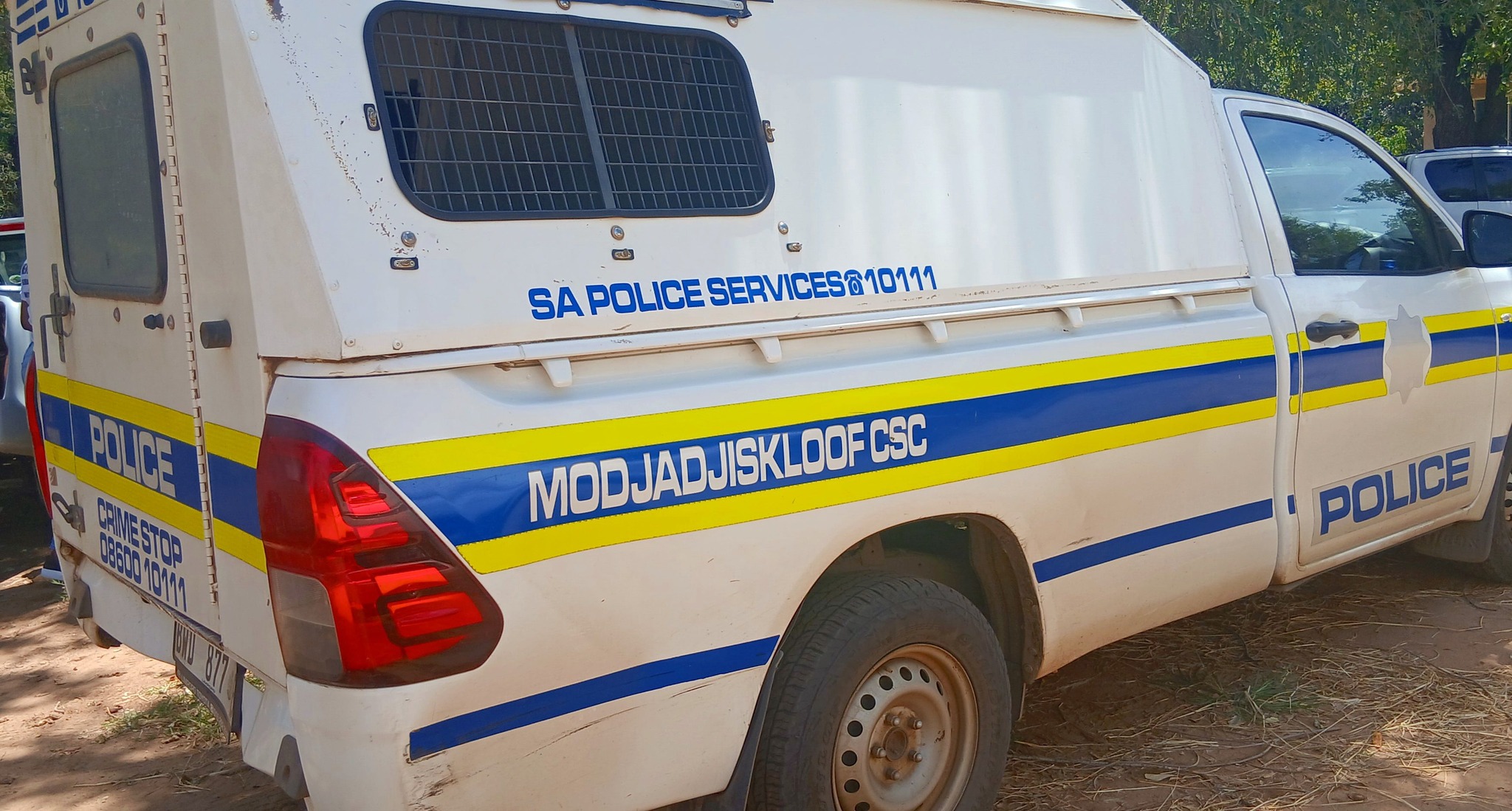 A BODY OF UNKNOWN MAN FOUND NEAR KGAPANE ROAD